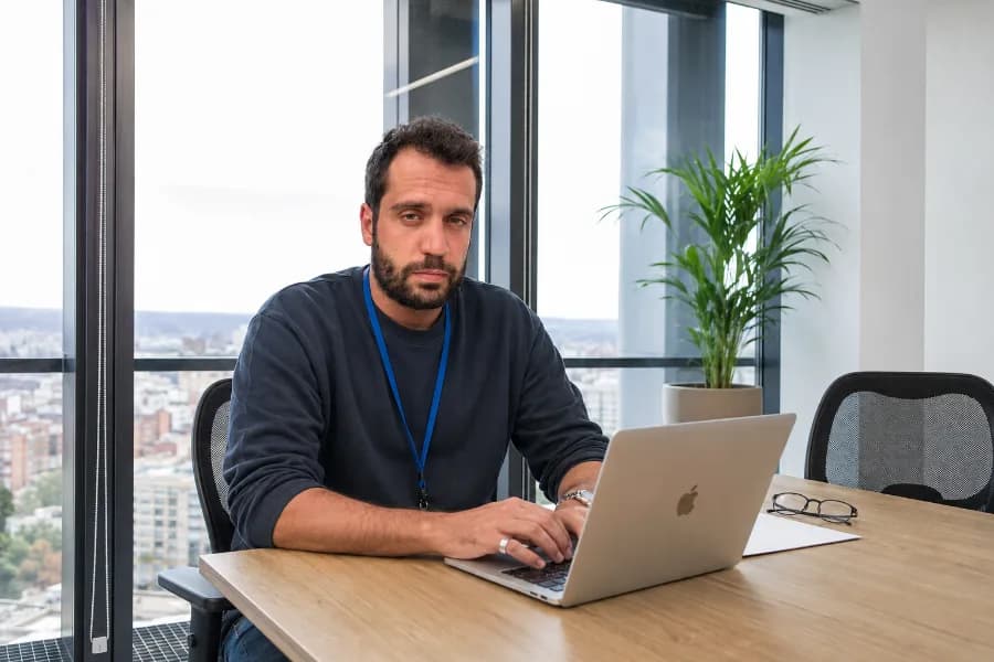 Nakalabs team working at the Madrid office